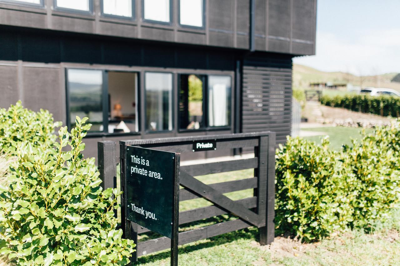 Black Estate B & B Waipara Экстерьер фото
